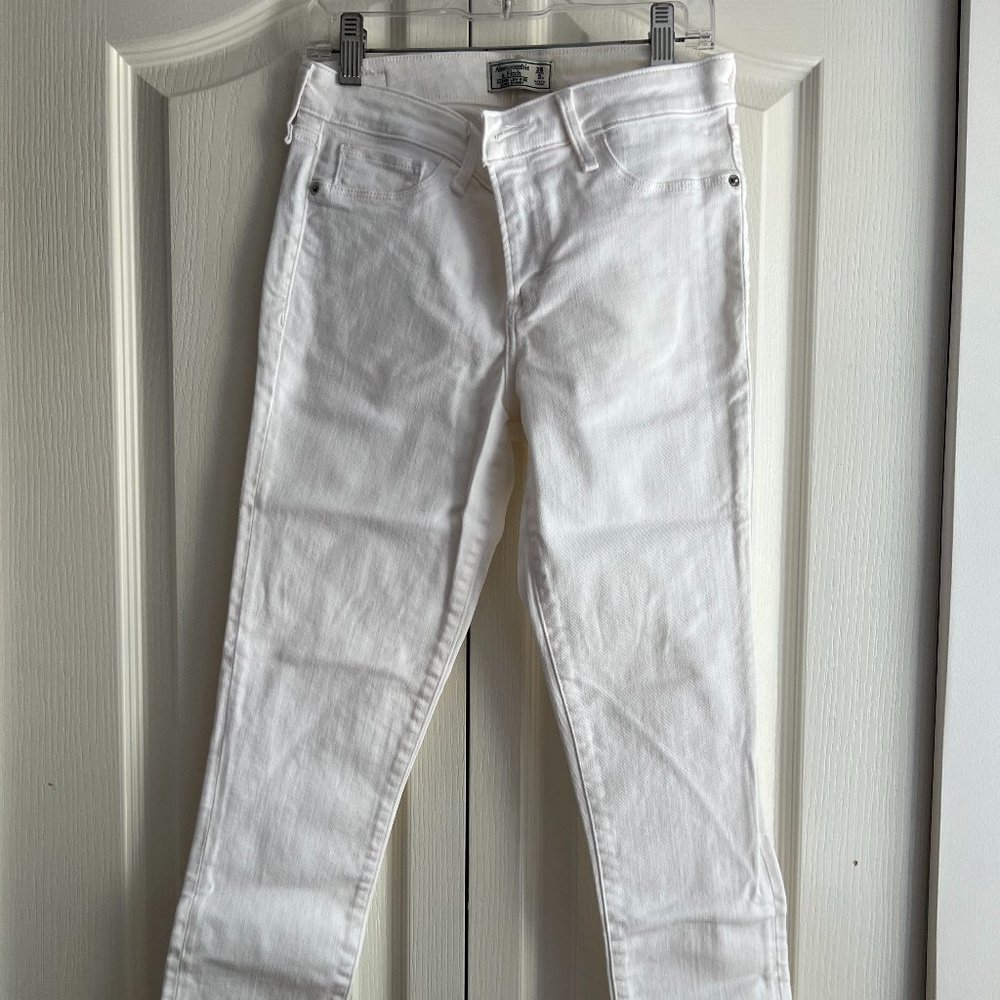 Abercrombie & Fitch White Skinny Jeans Size 26 2R